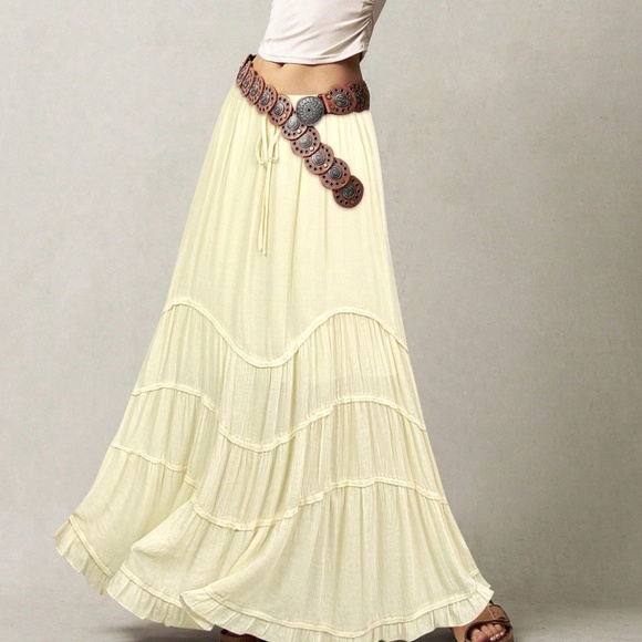 Plus Solid Stretchy Waist Ruffle Hem Maxi Skirt - Picture 3 of 9